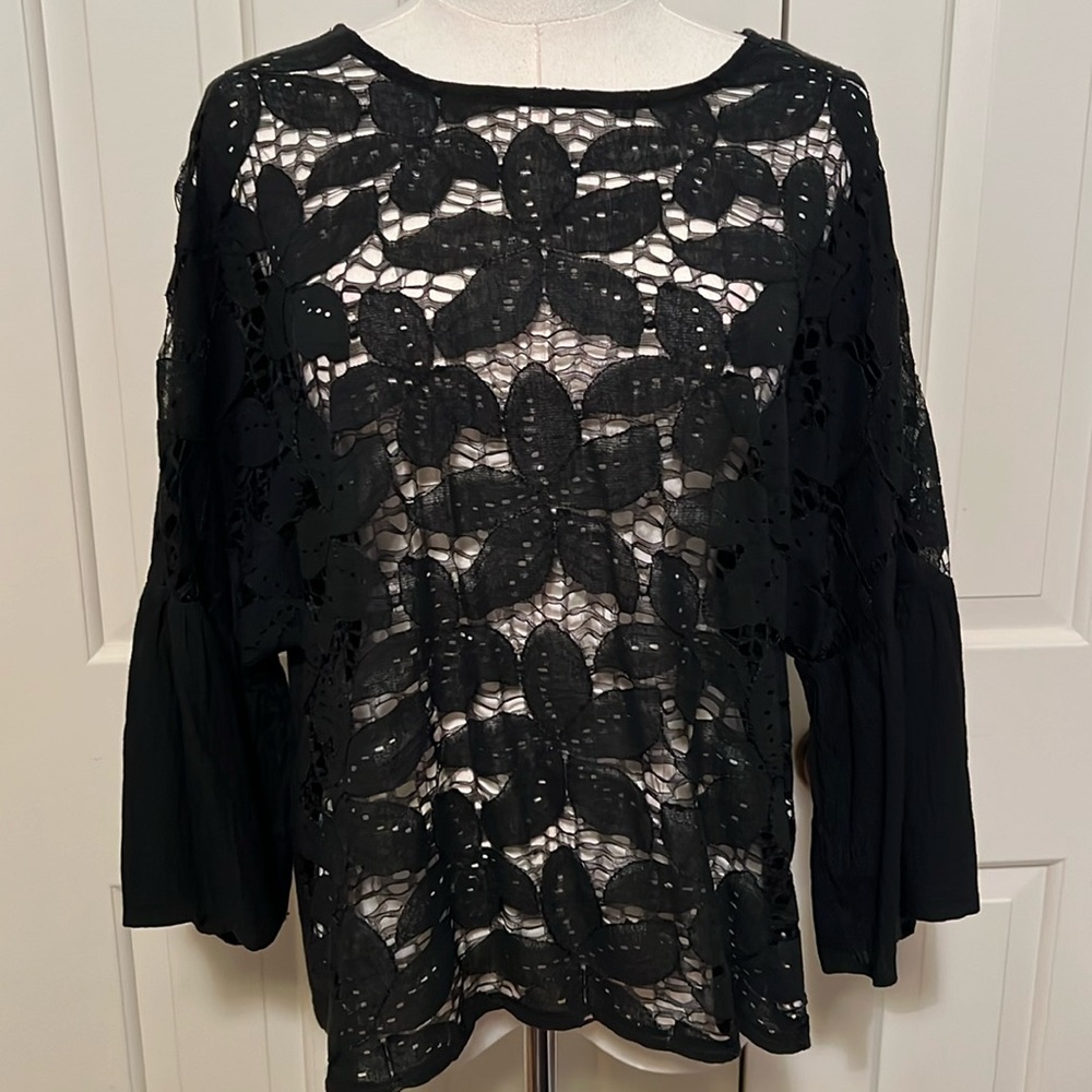Umgee blouse. Size S